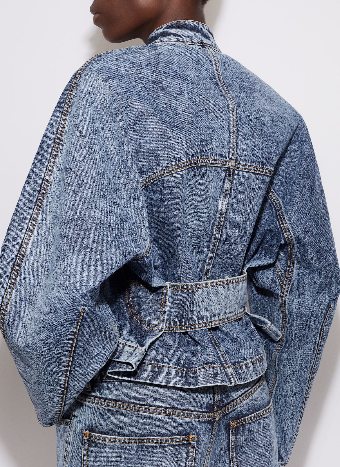 ROUND RACING JACKET IN SNOW DENIM ALAÏA LIGHT BLUE ROUND RACING JACKET IN SNOW DENIM
